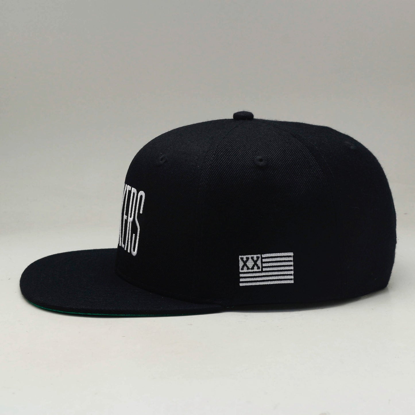 “Home Sweet Home” Snapback Black/White